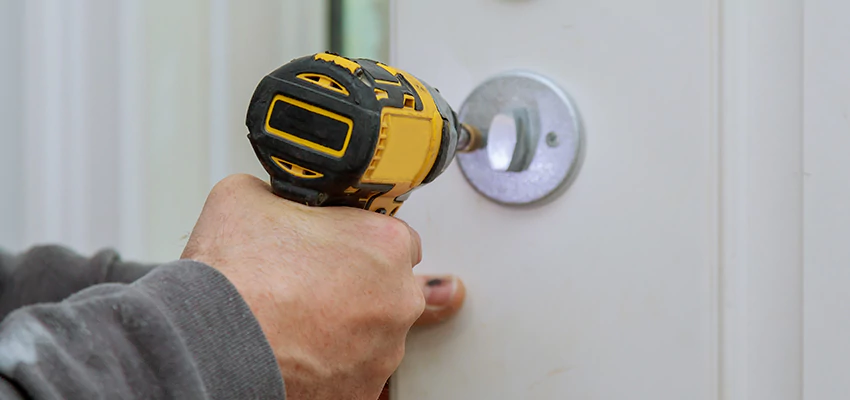 Street Locksmith For Smart Lock Repair in Monterey, CA